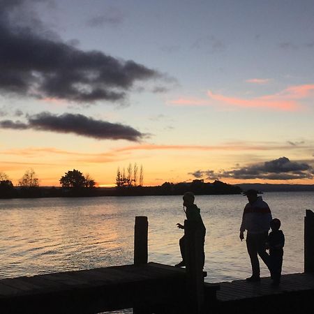 Motutere Bay Top 10 Holiday Park Turangi Extérieur photo