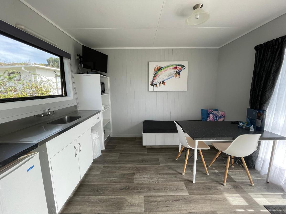 Motutere Bay Top 10 Holiday Park Turangi Extérieur photo