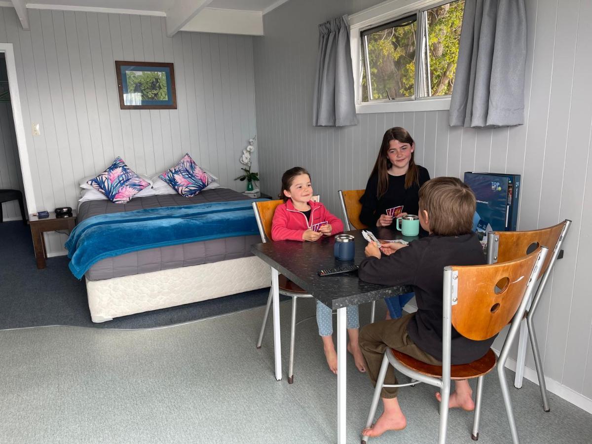 Motutere Bay Top 10 Holiday Park Turangi Extérieur photo