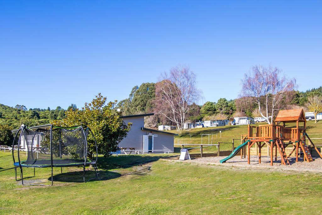 Motutere Bay Top 10 Holiday Park Turangi Extérieur photo