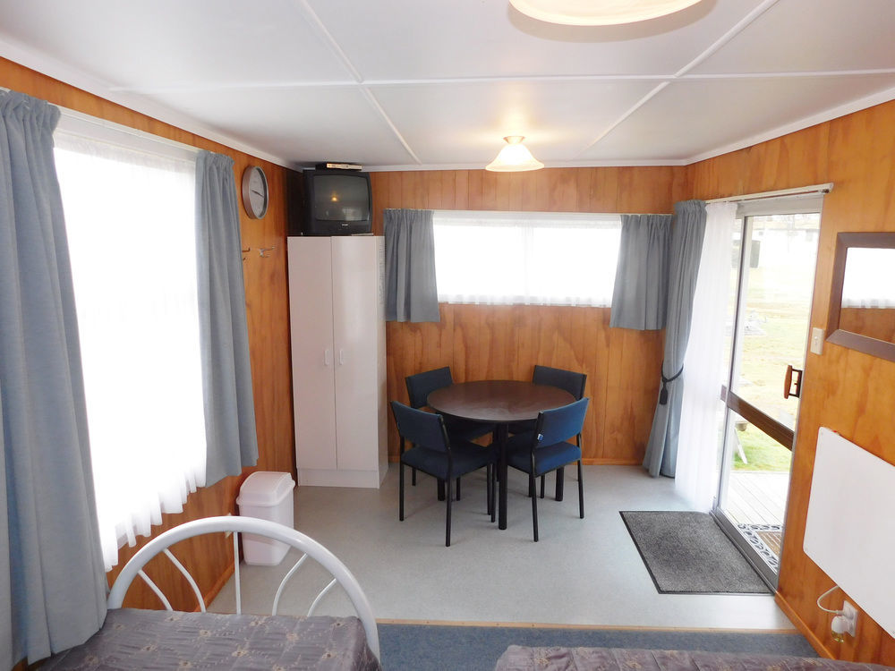 Motutere Bay Top 10 Holiday Park Turangi Extérieur photo