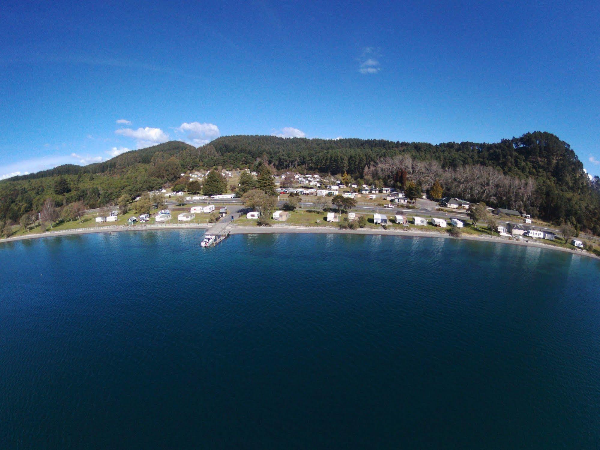 Motutere Bay Top 10 Holiday Park Turangi Extérieur photo
